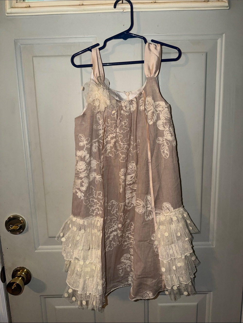 Girl’s Isobella & Chloe tan Floral Ruffle / tulle Party Dress sz 7